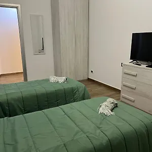Appartamento Nel, Roma